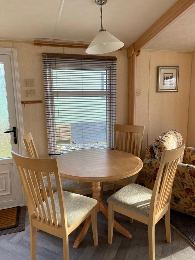 Immaculate 2-Bed Static Caravan At Monrieth Newton Stewart Buitenkant foto